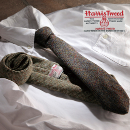英国貴族愛用のハリスツイードで作り上げたスコットランド製ネクタイ「ハリスツイード ネクタイ」
